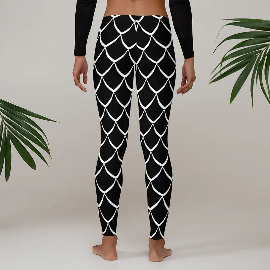Snake Print Leggings – Bold, Stylish & Comfortably Versatile product image (4)