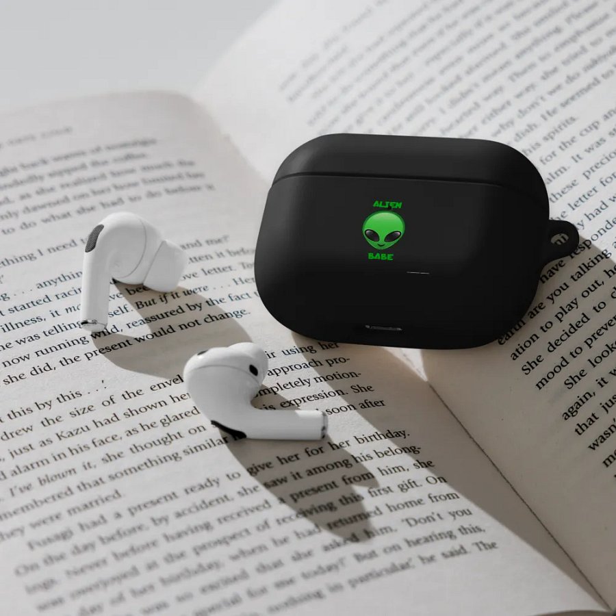 Cosmic Alien AirPods Case product image (15)