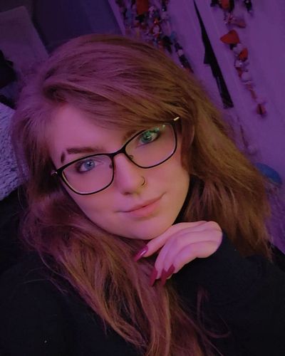 October 24' Week 4 ☆ Promo Selfies
Swipe ➡️ for Dutch person
•
•
•
Check out my Socials 
• Twitch • Discord • Twitter • IG • ...