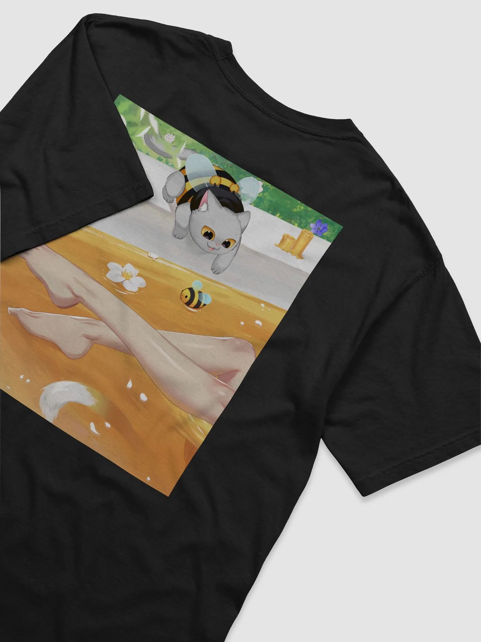 Leelaabee Honey Bath T-Shirt product image (4)