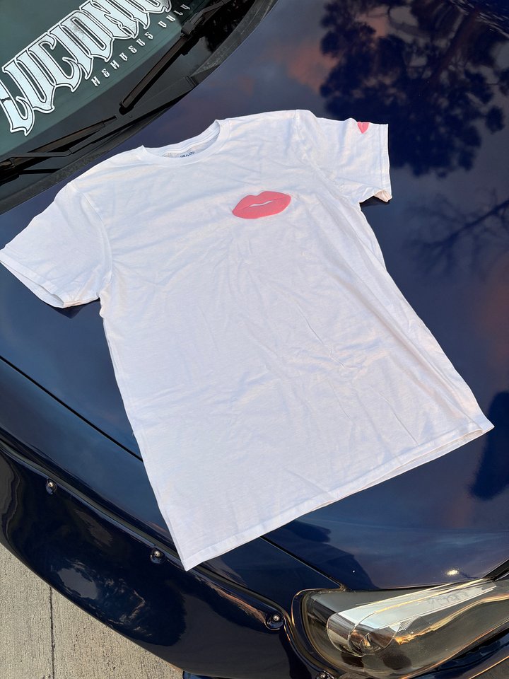 frame kissers tee shirt product image (1)