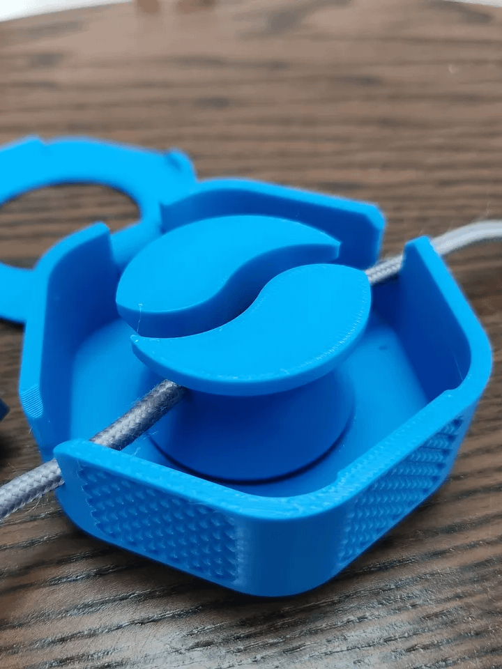 Portable Cable Organizing Winder product image (3)
