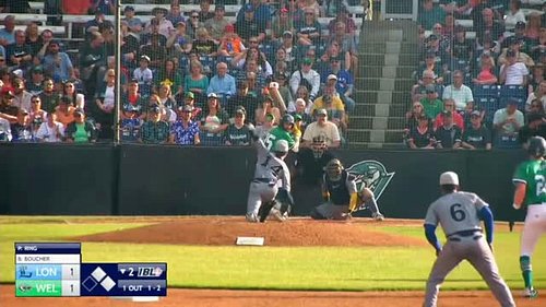 A P-O-Boucher bomb gives the Welland Jackfish a 4-1 lead early over London Saturday Night