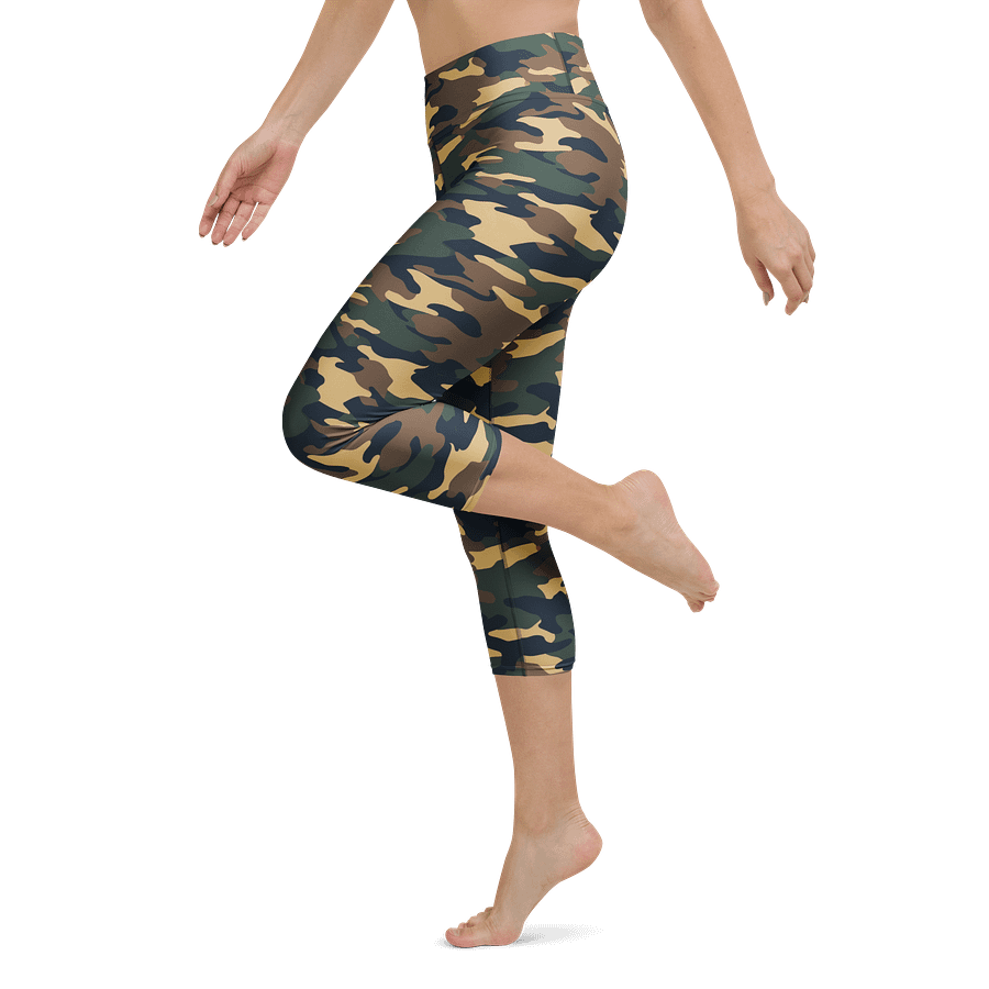 Camo Print Workout Capri Leggings product image (5)