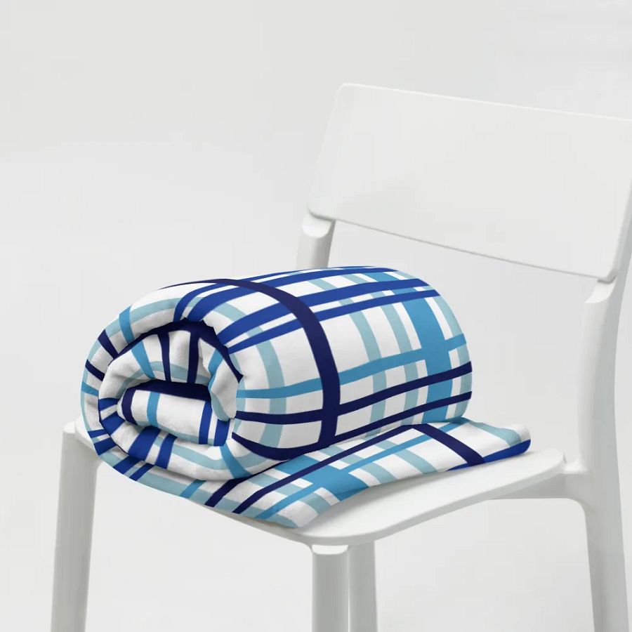 Cute Dynamic Waves Pled Throw Pillow product image (10)