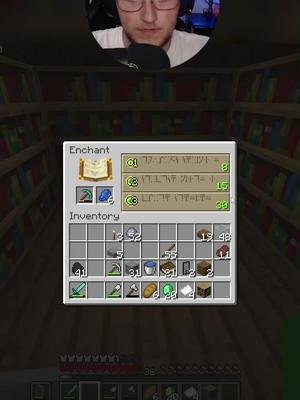 Who else has a Hardcore World!?👀 #minecraft #gaming #viral 