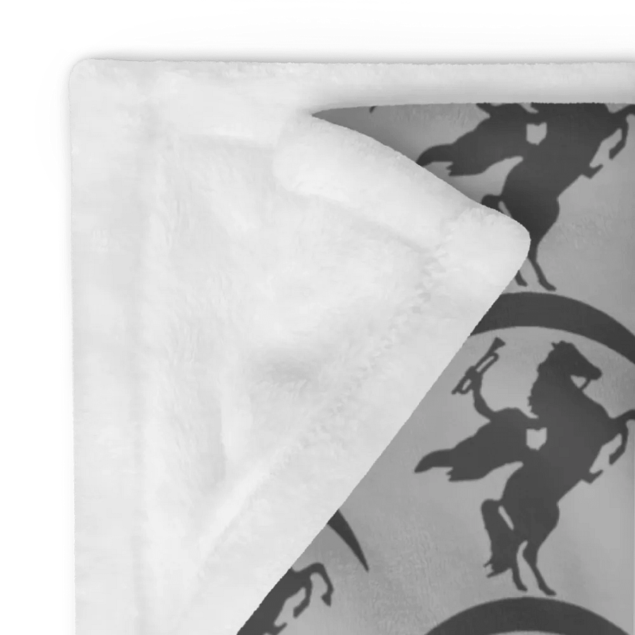 Rogues Hollow Throw Blanket product image (12)