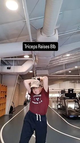 8lb triceps raises 
Use my code in the bio for 10% off any @holstrength purchase 
#gymmotivation #fitnessmotivation #workoutm...