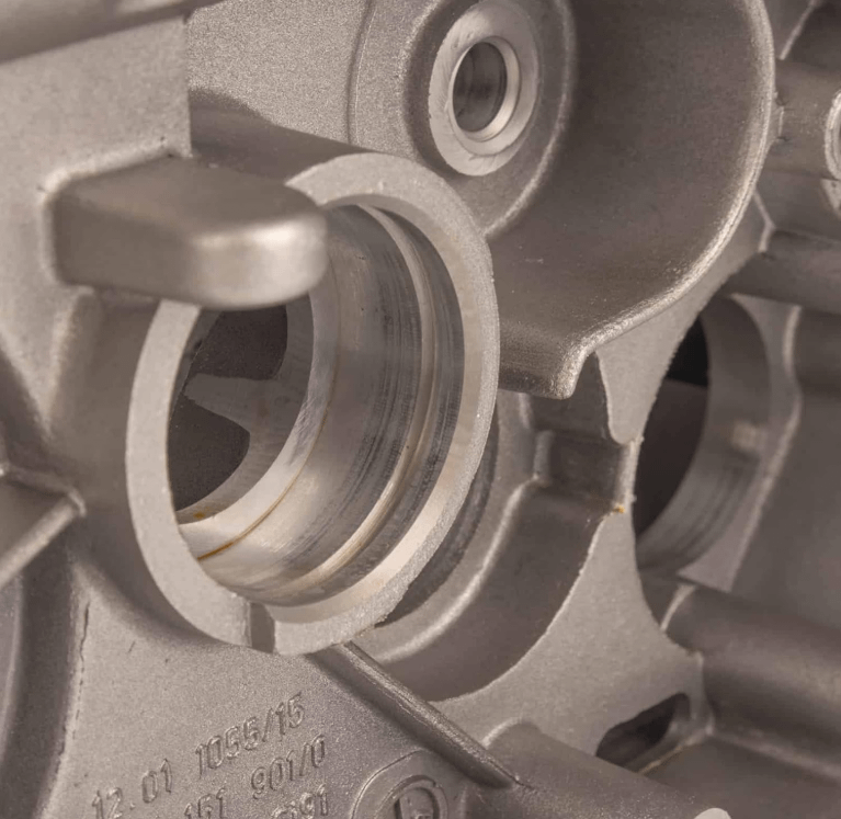 Gehäuse - Motorgehäuse f. Simson Motor M541-543 (60km/h) - silbermetallic lackiert - gebohrt auf Ø46,2mm product image (9)