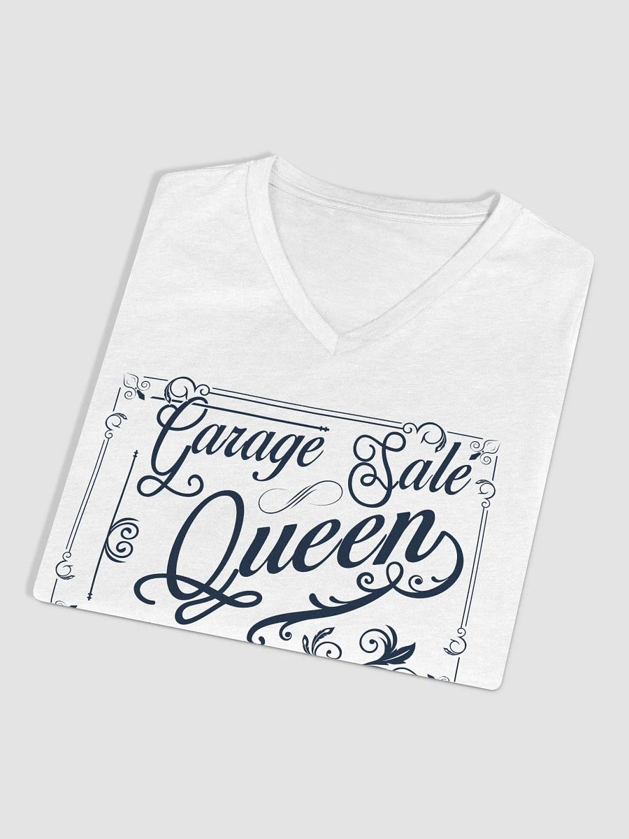 GARAGE SALE QUEEN (Ladies' V-Neck - Light) product image (9)
