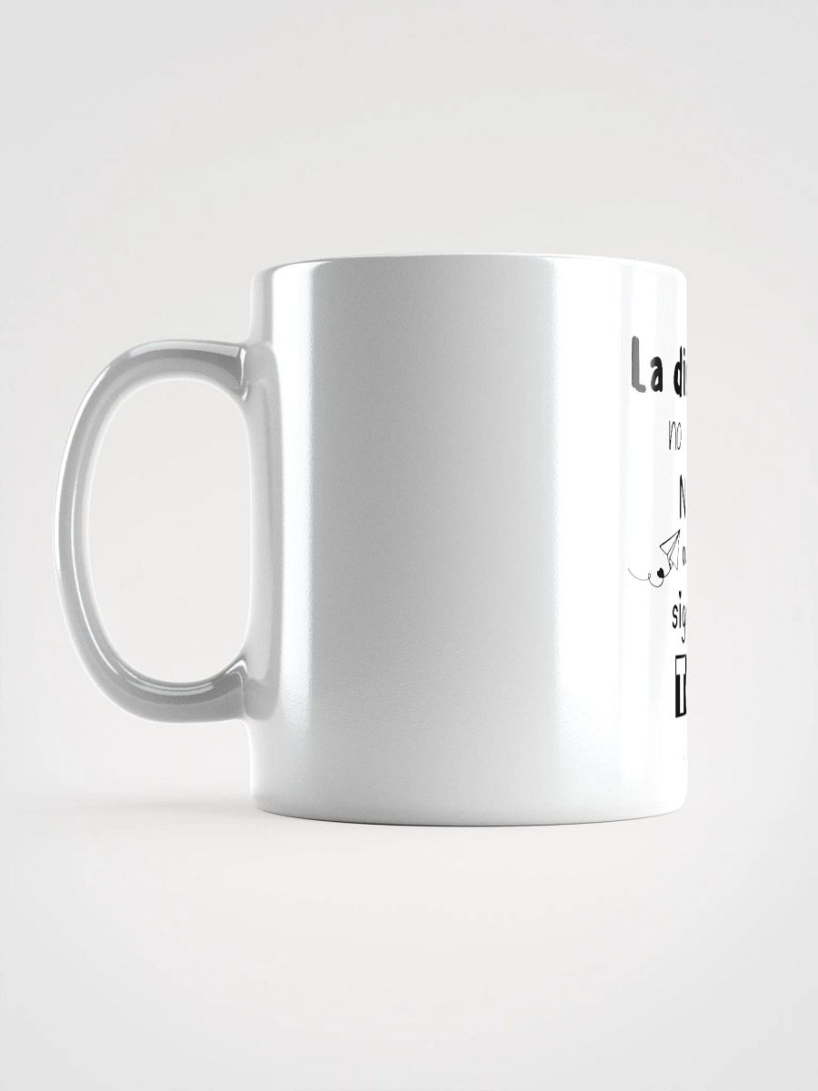 La distancia no significa nada Mug product image (6)
