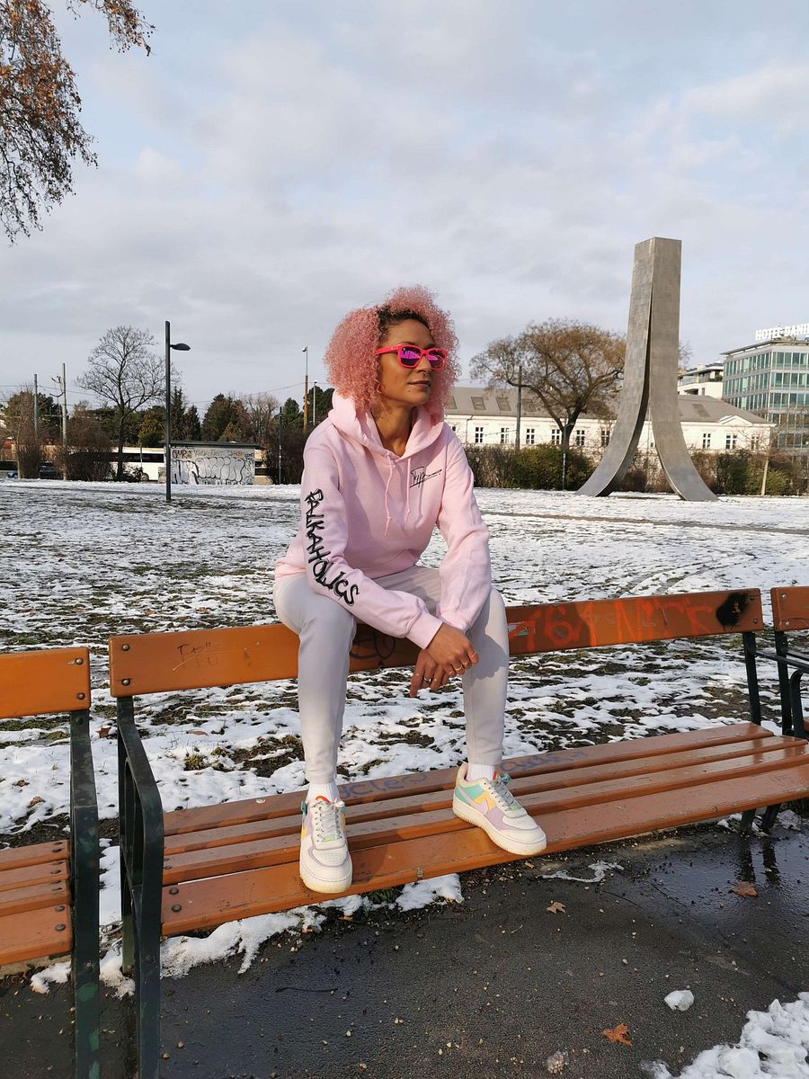 T4P Hoodie Pink/Black (Gildan Classic) product image (8)