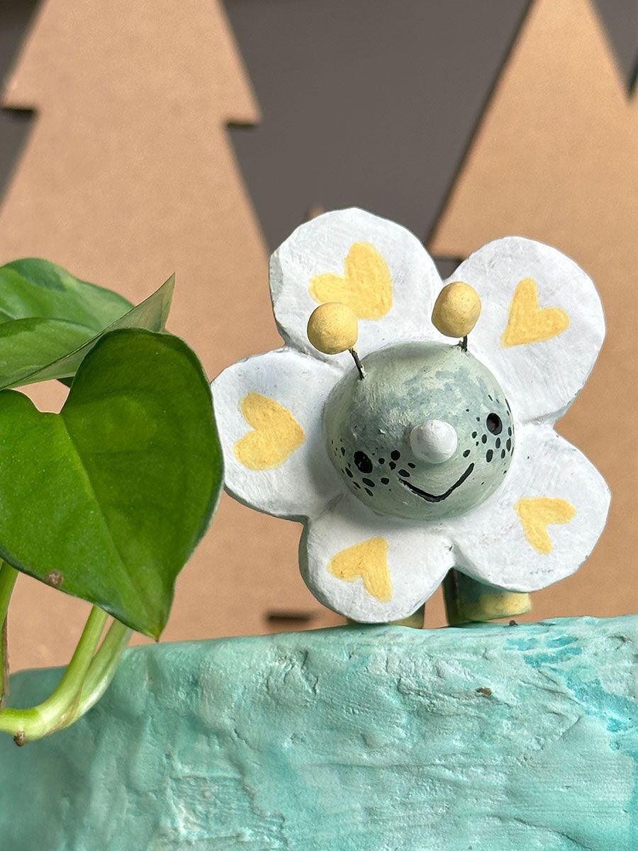 Flower Love Ceratops Ceramic Spill product image (2)