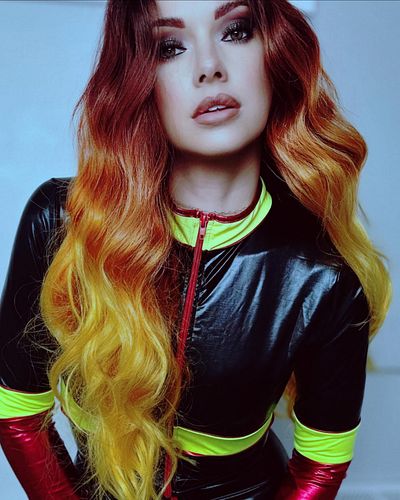 Hot 🔥 
.
.
.
.
.
.
#firefighter #cosplay #costume #flame #hot #streamer #redhead #twitch