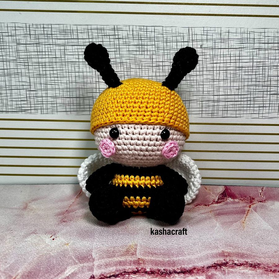 Bob The Bee Amigurumi Crochet Doll Written Pattern Instruction product image (3)