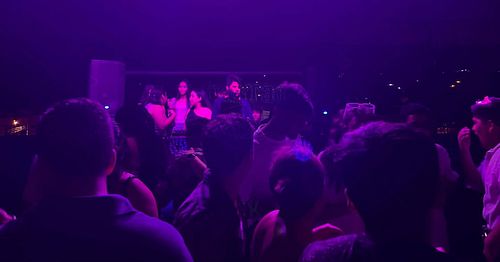 Luces bajas, con el volumen a tope, que yo hago el resto. #dj #latinvibes #housemusic #ecuador #guayaquil