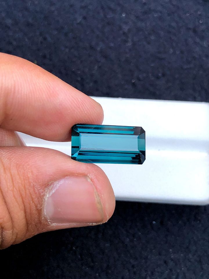 EYE CLEAN INDICOLITE NEON BLUE NAVYA BLUE TOURMALINE FOR MEN'S RING, 8 CRT product image (2)