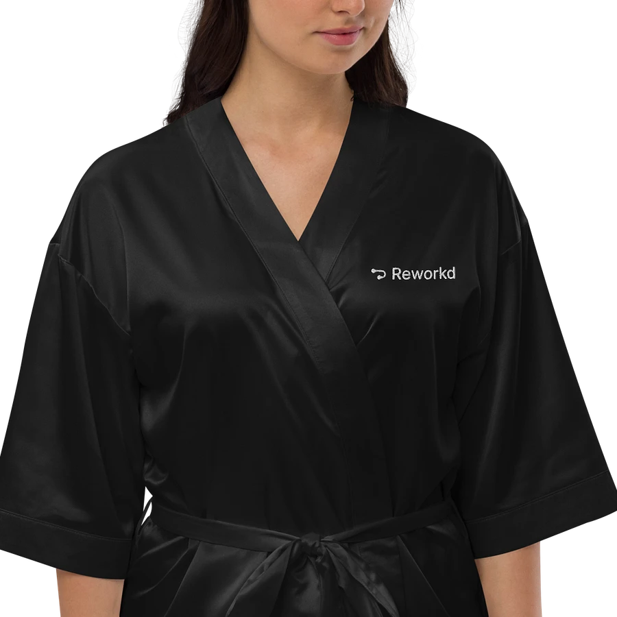 DeRobd (Satin Robe) product image (1)