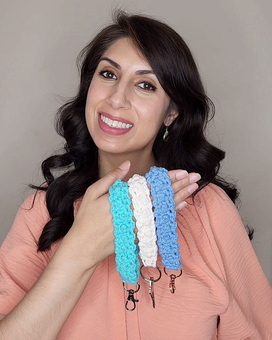 Cobblestone Wristlet Pattern Bundle - Easy To Follow Instructions for Over 8 Items! product image (8)