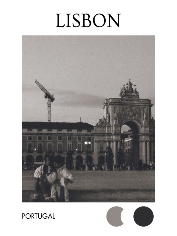 Lovers in Rua Augusta - Black & White / Digital product image (1)