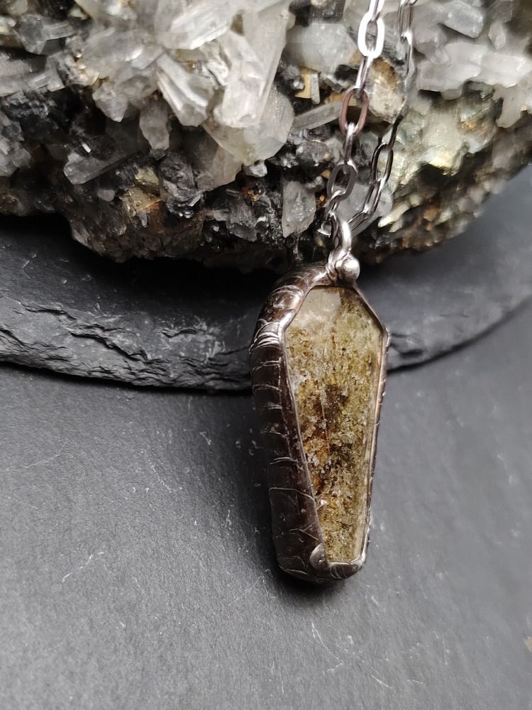 Sorcery Talisman - Green Garnet Coffin product image (3)