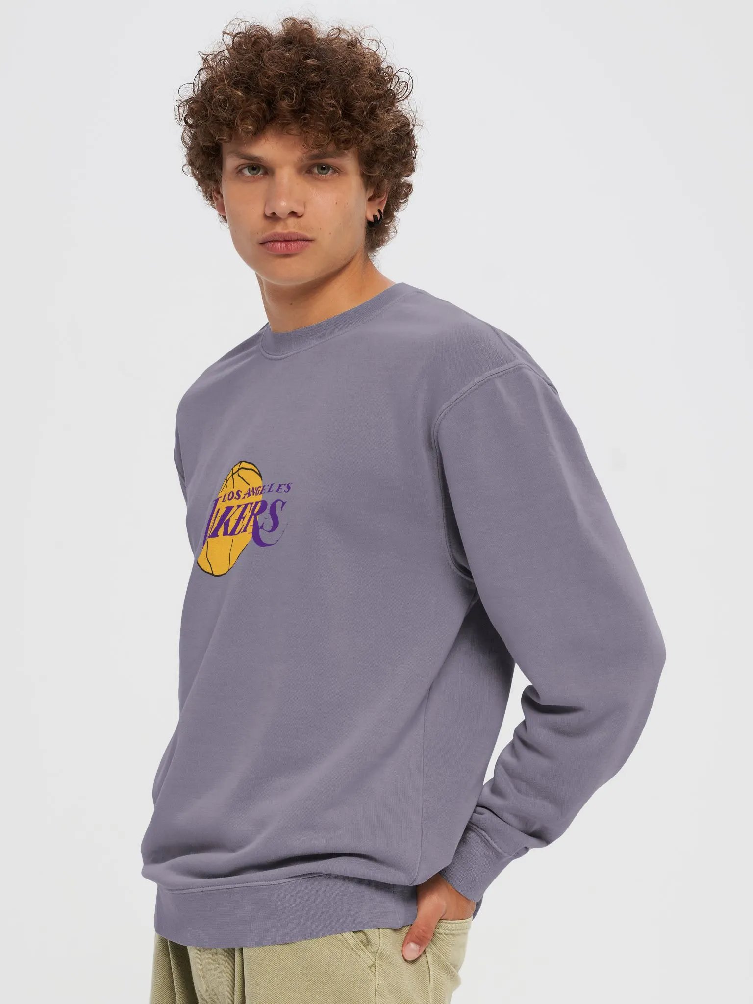 Vintage Lakers Basketball Sweatshirt product image (21)