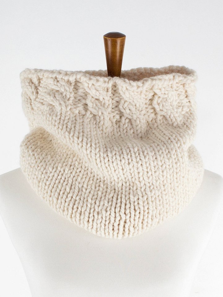 Chunky Cable Cowl Knitting Pattern - Grace product image (1)