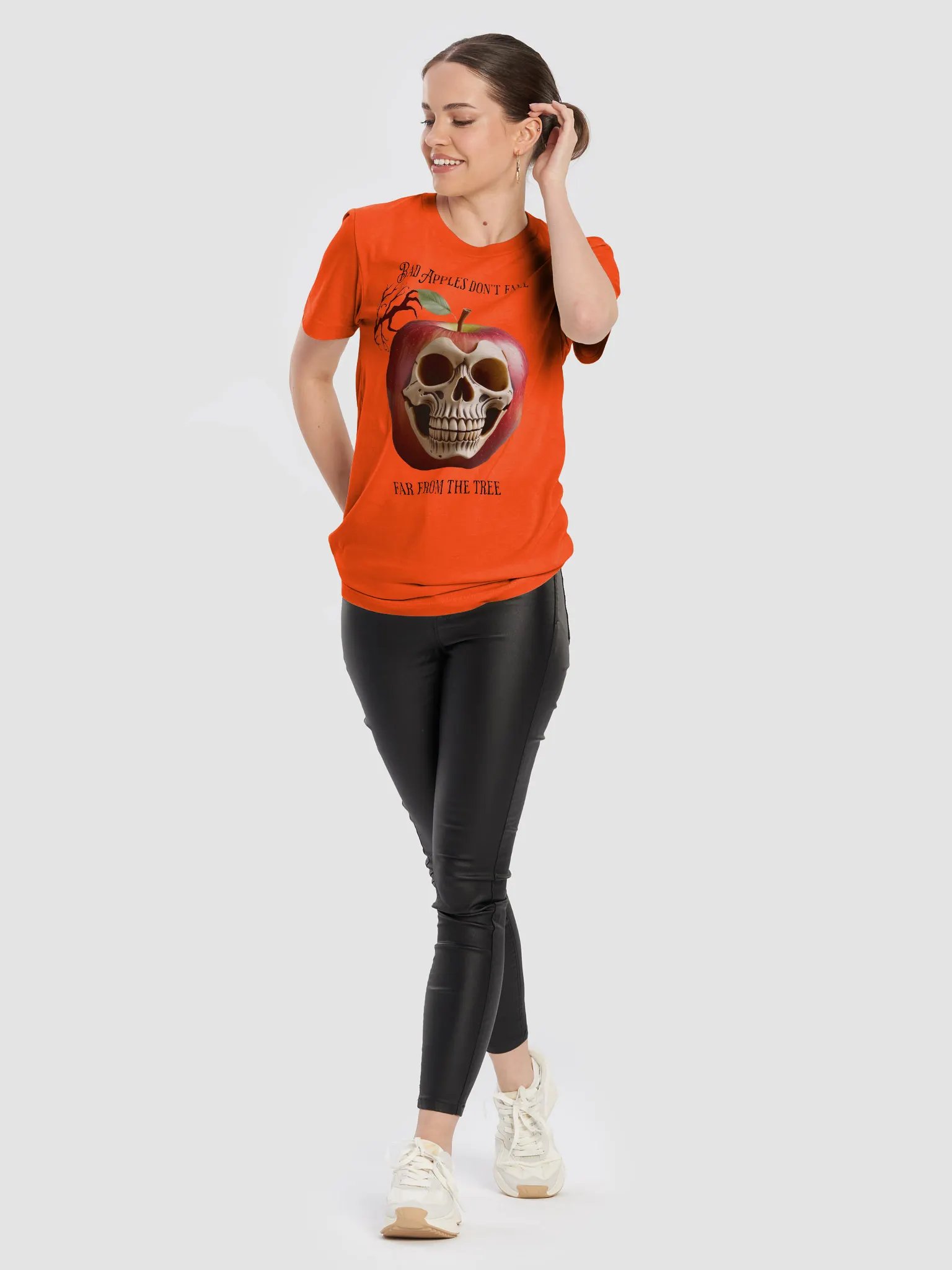 Skull-Apple Fusion Graphic Tee product image (5)