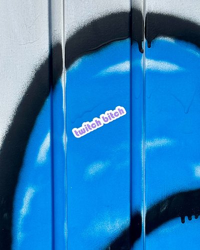 Où est Goodies ? Sur un tag cracra
•
•
•
•
•

#GoodiesForLove #OùEstGoodies

#sticker #stickersart #stickershop #stickerart #...