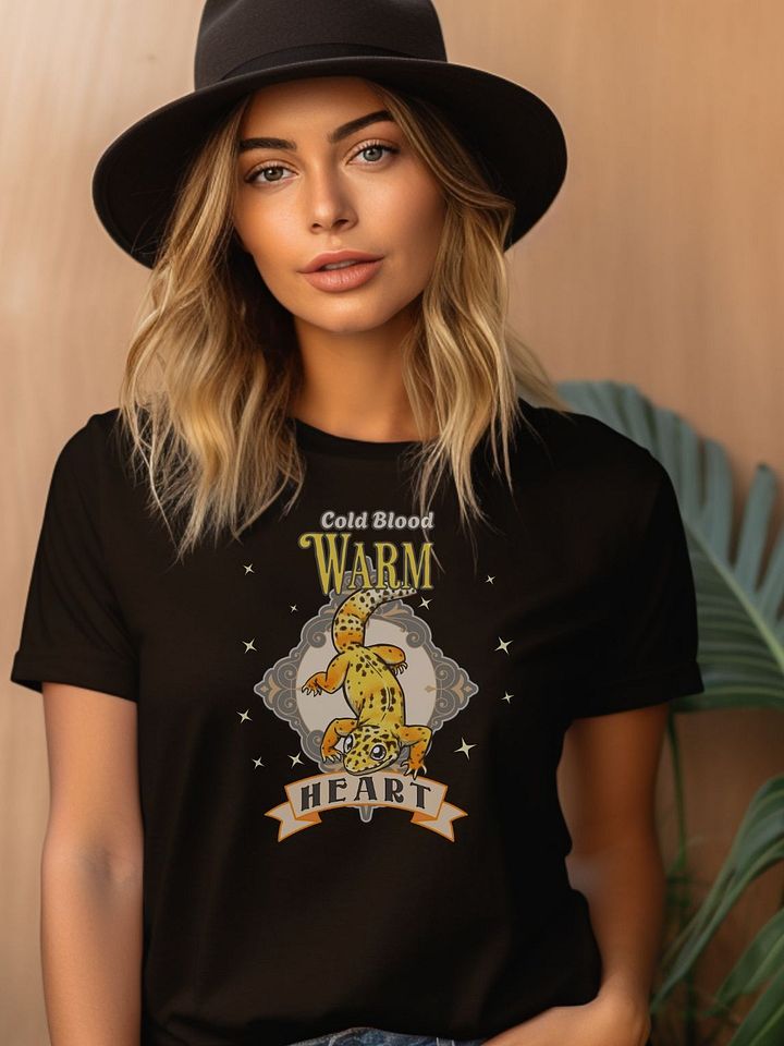 Cold Blood, Warm Heart Women's Leopard Gecko Shirt product image (2)