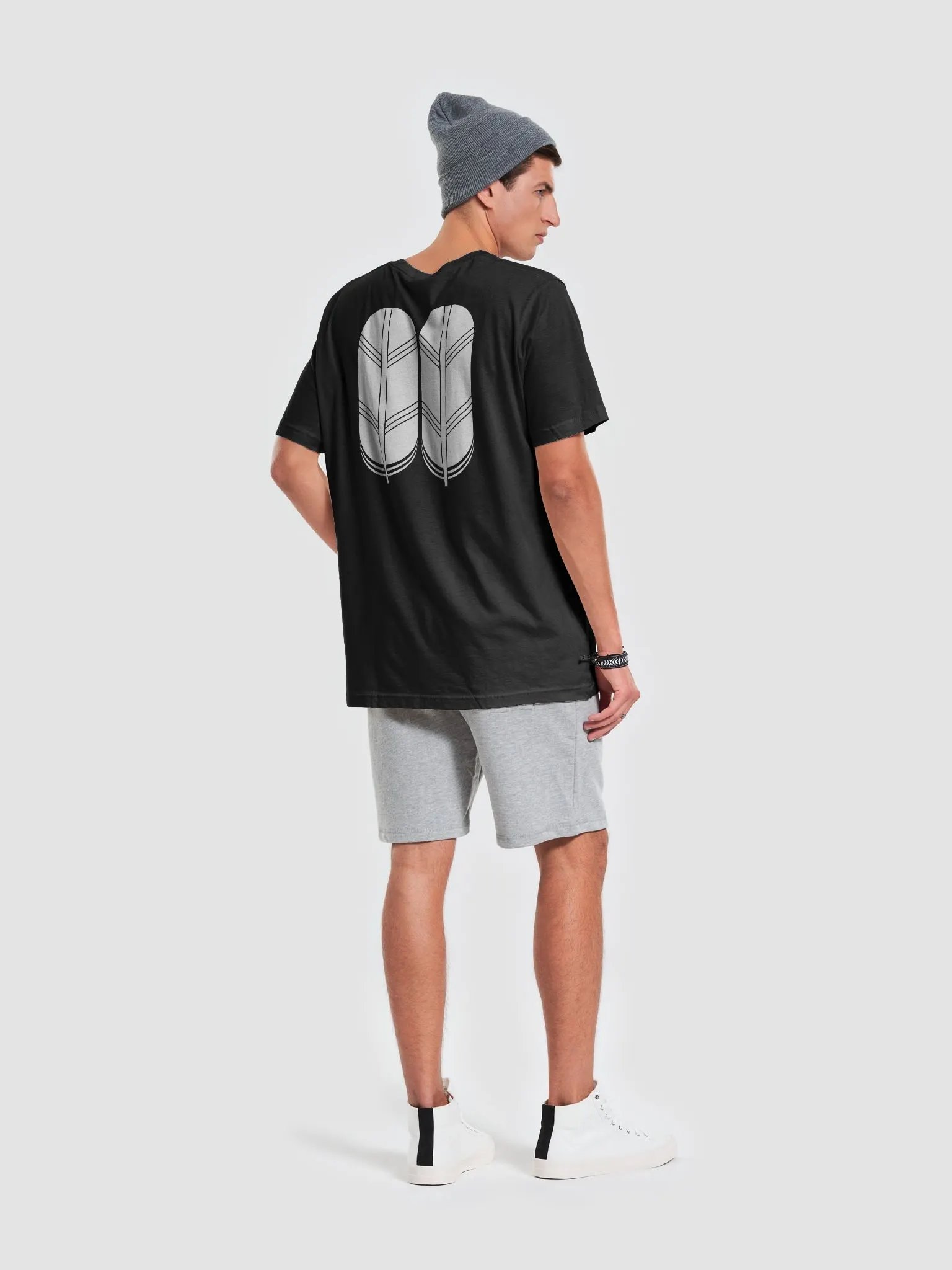 🏷️ Kikuchi Clan Mon T-Shirt – Twin Feathers of the Kyushu Guardians product image (2)