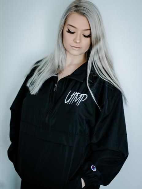 Champion Packable Jacket - Embroidered Pocket Logo product image (1)