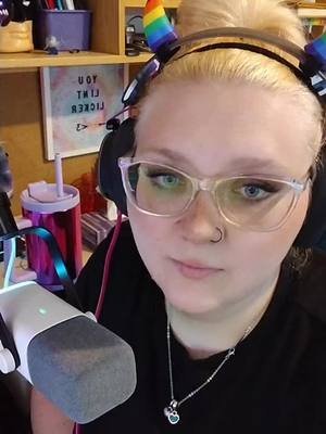 #dareyou #twitchstreamer #❤️💛💚💙💜🌈💋😘😍 #momgamer #foryoupage❤️❤️ 