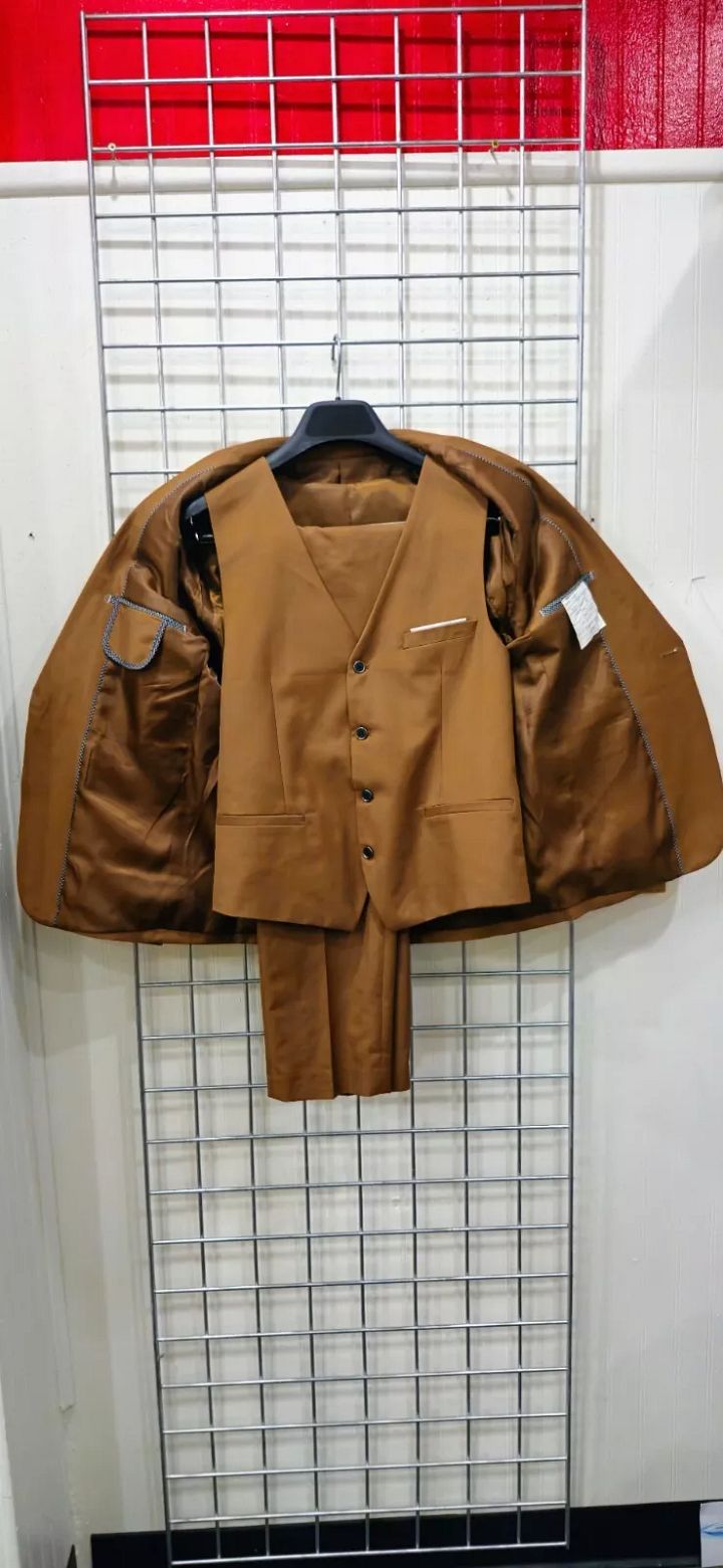 Large Sandy Brown Mens 3 piece Suit with Vest product image (2)