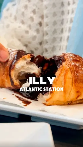 @illy_atlanta - Atlantic Station

Illy, the famous coffee brand, has a café here in Atlantic Station and the experience was a...
