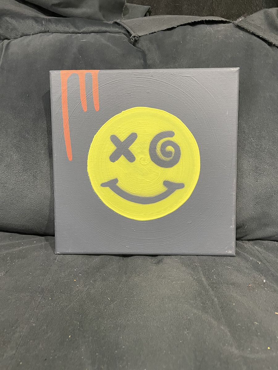 yellow smiley product image (1)