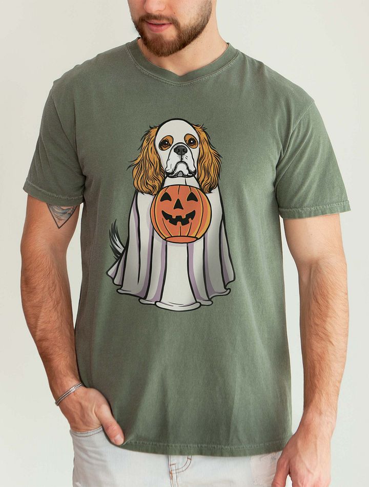 Funny Halloween Cavalier King Charles Spaniel(Blenheim) T-Shirt | Funny Cavalier Wearing a Ghost Costume and Holding a Pumpkin Basket product image (5)