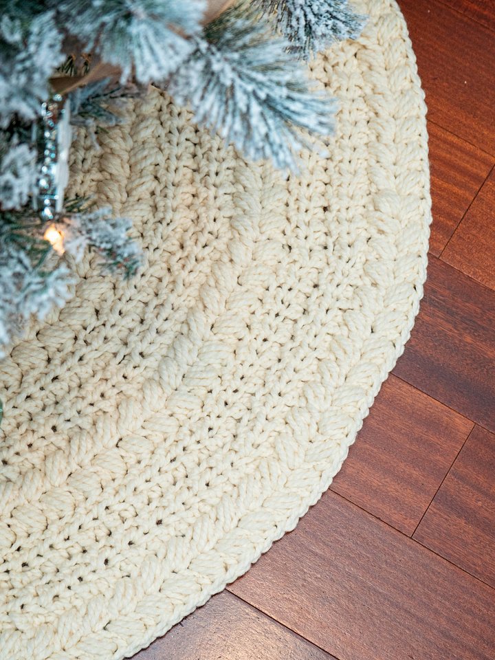 Macchiato Wreath Tree Skirt Tutorial product image (2)