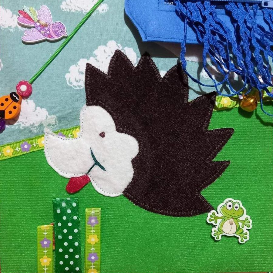 Personalized Montessori kids' felt busy book product image (6)