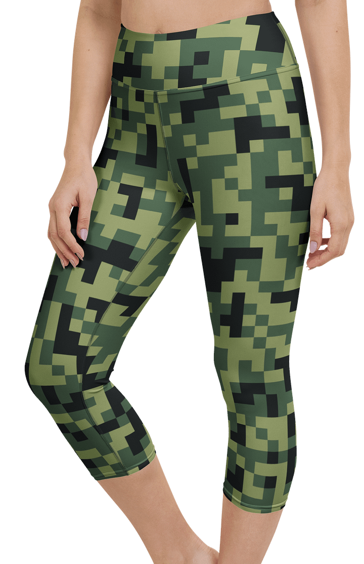 Military Green Camouflage Pixels Camo Pattern Yoga Capri Leggings product image (2)
