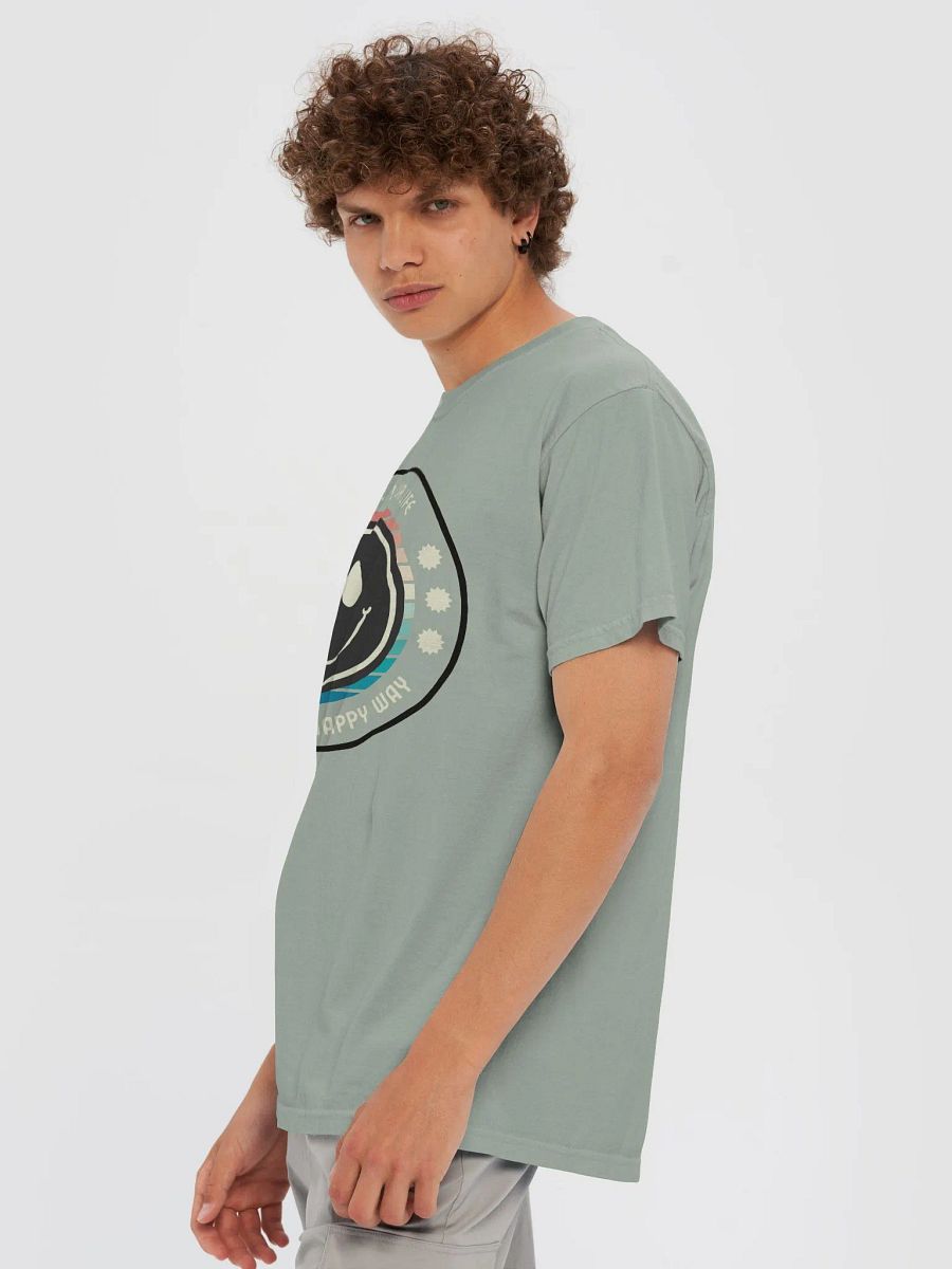 Don't Worry Be Happy Circle T-Shirt product image (44)
