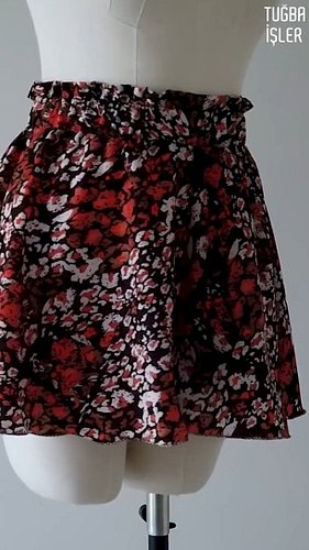 Short and stylish embracing the versatility of short skirts.

#fashion #clothes #foryoupage #diy #sew