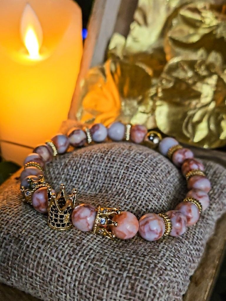 The Armored Kingdom Pink Petal Crown Stone Bracelet product image (4)