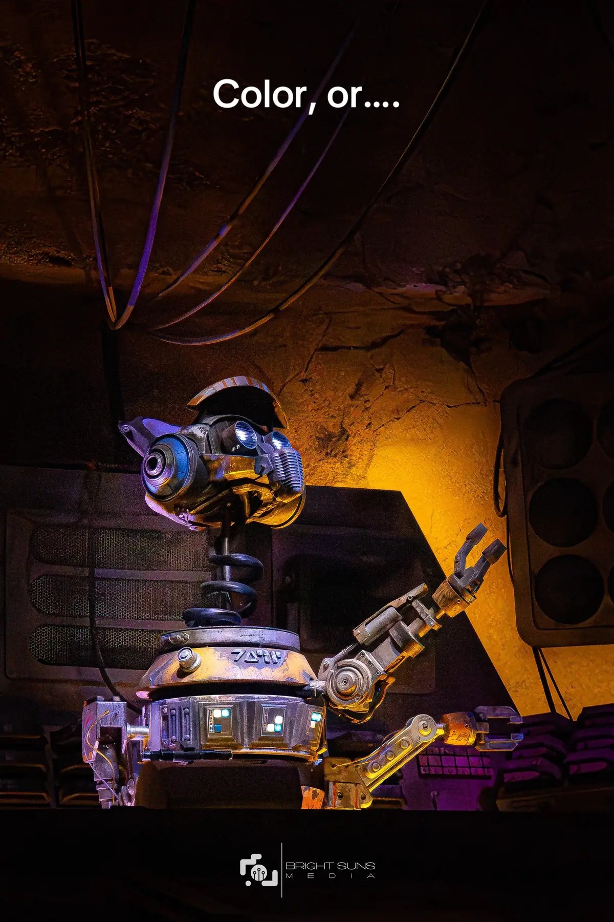 I always love doing separate color and B&W edits of some of my photos because then I get to have the dilemma of not knowing which one I like better. #StarWars #Batuu #WaltDisneyWorld #Photography 