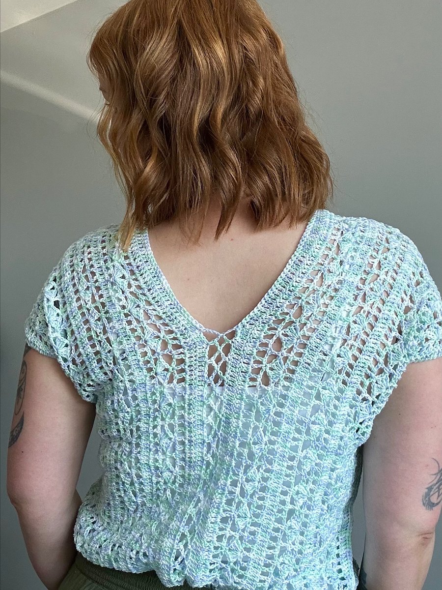 Easy Crochet Summer V-Neck Top product image (12)