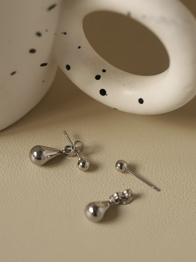 Teardrop Dangle Stud Earrings | 18K Gold Plated product image (10)