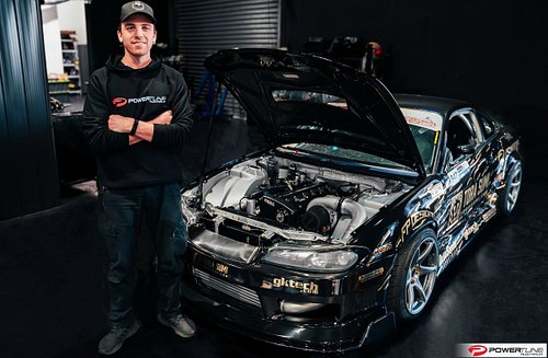 **News dropping today**
You’ll see it appear and it will all make sense why l’m back in Australia smashing out all this work ...