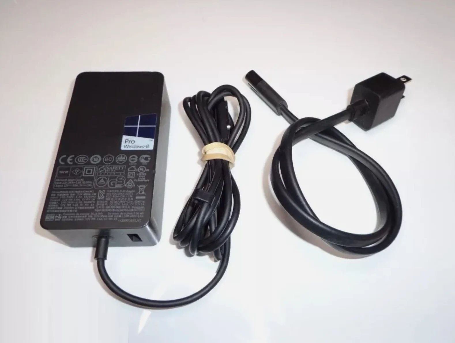 Microsoft Model 1536 AC Adapter for Surface Pro & Pro 2 product image (1)