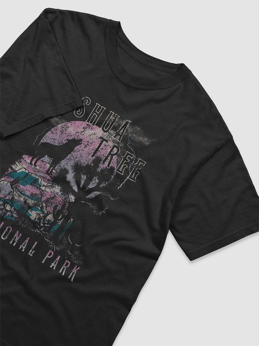 Howling Coyote in Joshua Tree National Park Tee | Retro-Style Western T-Shirt for Travel and Road Trips product image (3)