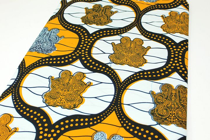 Scampolo Tessuto Wax - Design Simboli Tradizionali - 70 cm x 115 cm - cod.606/A product image (2)